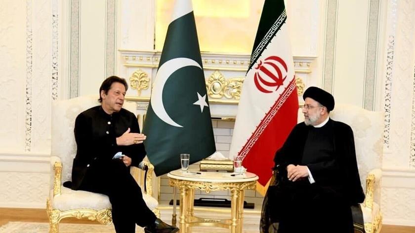 Iranpress: Raisi: Valuable potential for expanding Tehran-Islamabad relations