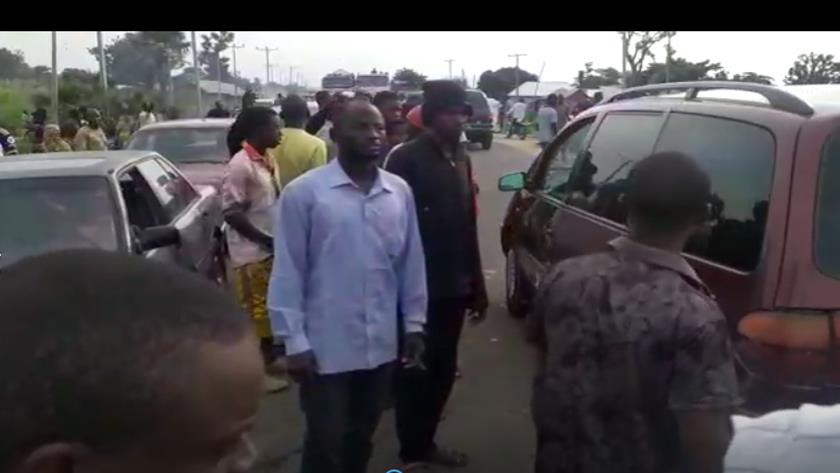 Iranpress: Nigerian people protest over incessant killings and kidnapping