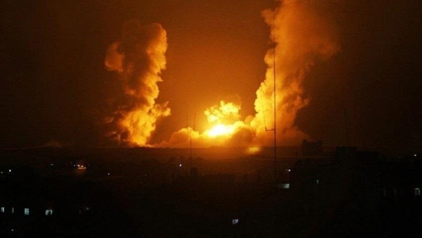 Iranpress: Saudi coalition launches artillery attack on Yemen