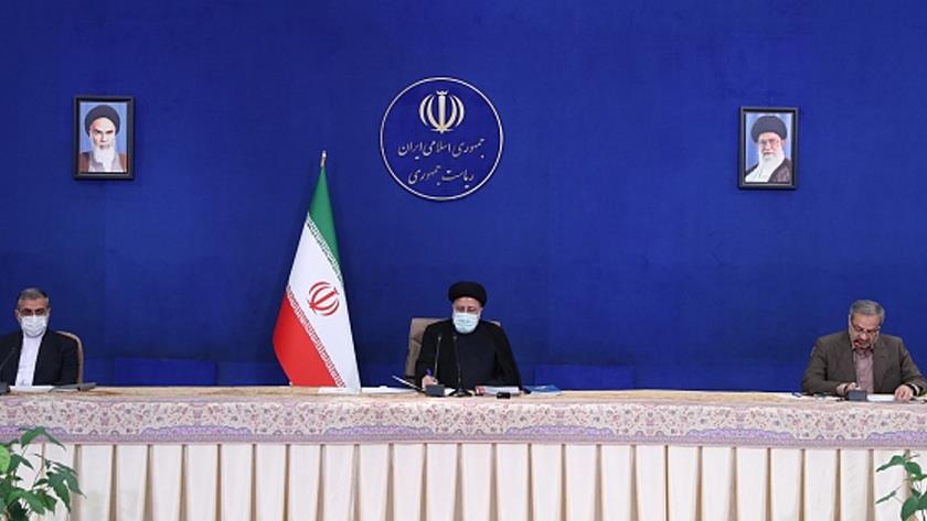 Iranpress: Raisi emphasizes the role of education, teachers in sustainable development