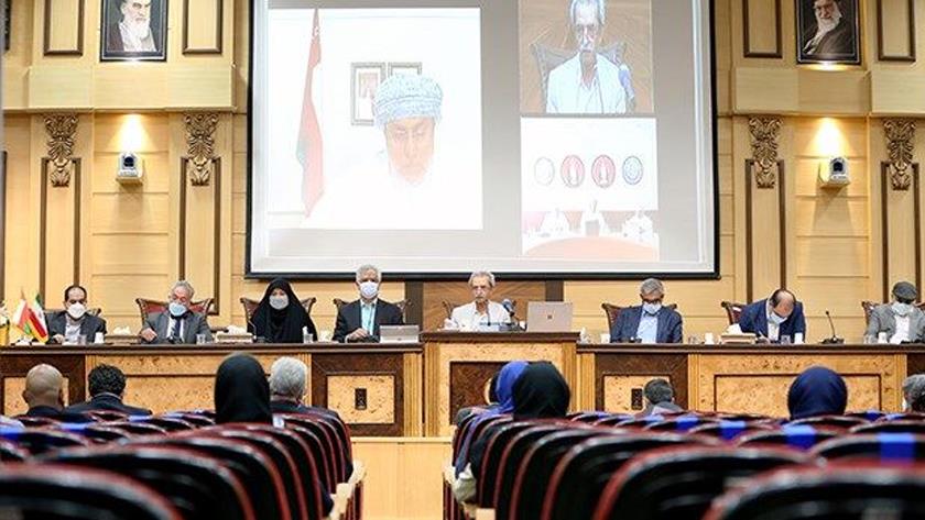 Iranpress: Iran-Oman 1st virtual exhibition starts