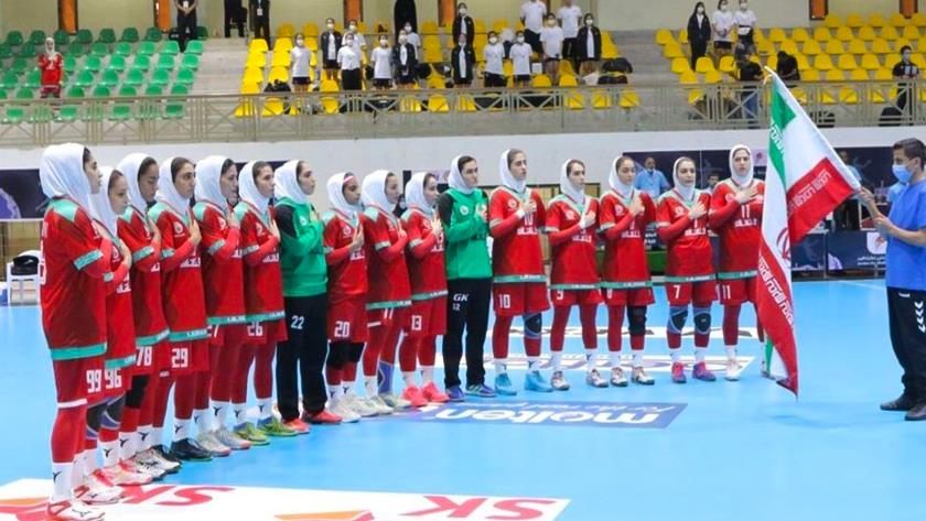 Iranpress: Iranian women