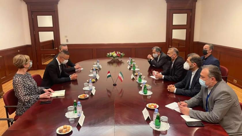 Iranpress: Iran, Hungary