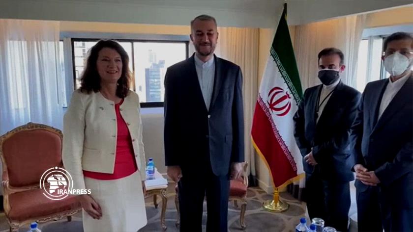 Iranpress: Iran-Sweden trade volume should increase: Iranian FM
