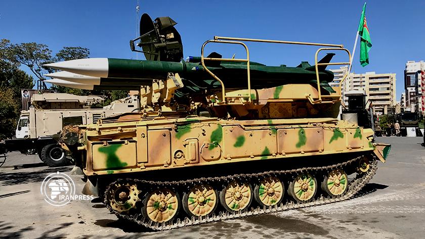 Iranpress: Military equipment expo held in Iran