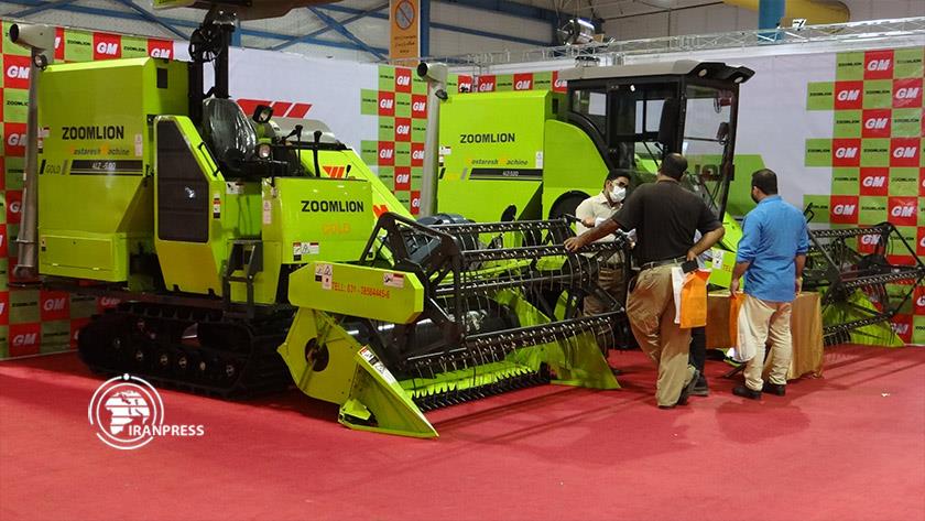 Iranpress: 17th specialized exhibition of agricultural machinery underway in Iran