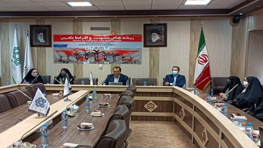 Iranpress: ‘Roots of Violence and Extremism’ panel held in Tehran