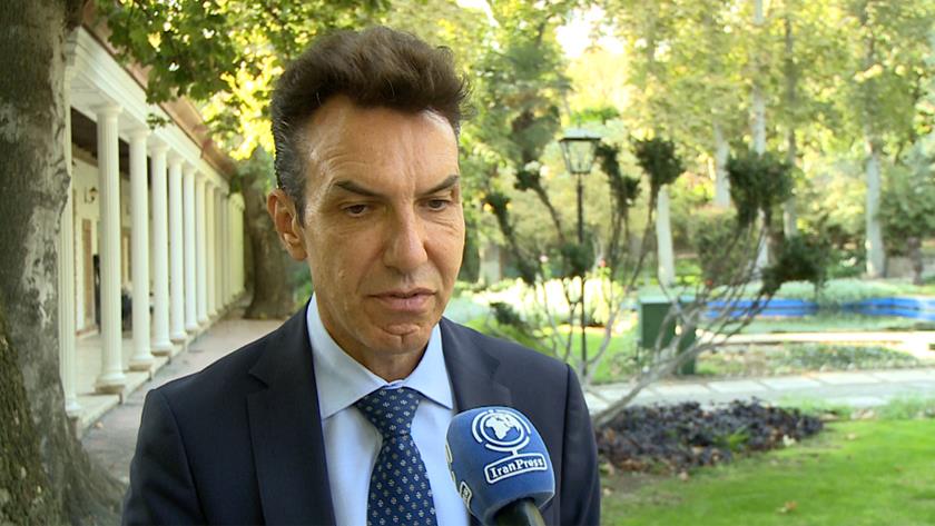 Iranpress: Italy