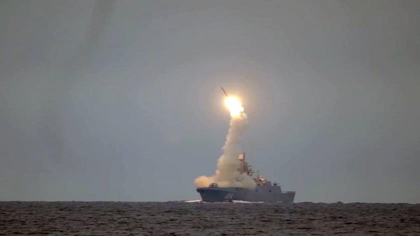 Iranpress: Russia successfully tests hypersonic Tsirkon missile from underwater