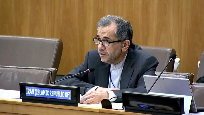 Iranpress: Sanctions targetting ordinary people, constitute terrorist act