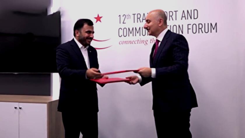 Iranpress: Iran, Turkey Ministers meet in Istanbul