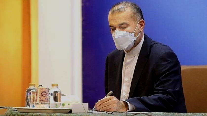 Iranpress: Iran FM congratulates successful holding of Iraqi parliamentary elections