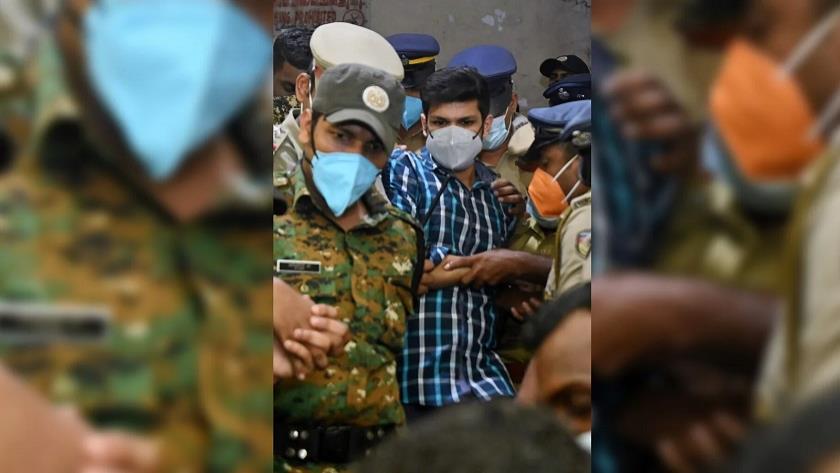 Iranpress: Indian man sentenced to life for kill wife with Cobra