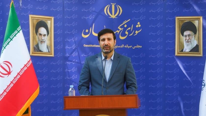 Iranpress: Guardian Council says Parliament car import permission bill ambiguous