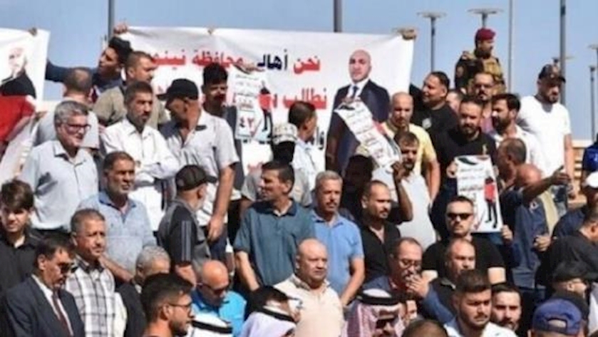 Iranpress: Iraqi people protest against results of parliamentary elections