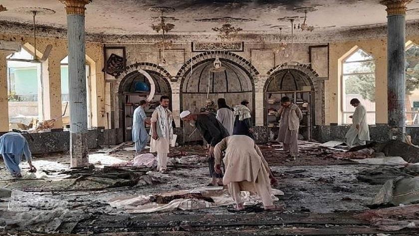 Iranpress: Afghanistan transfers injured people in Kandahar blast to Iran for treatment