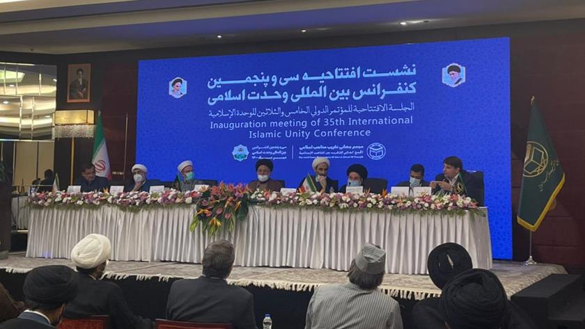 Iranpress: US planning to sow discord among Islamic Ummah: Top scholar