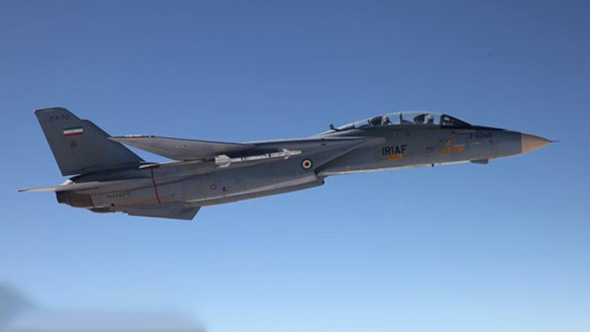 Iranpress: Iran Air Force holds military drills