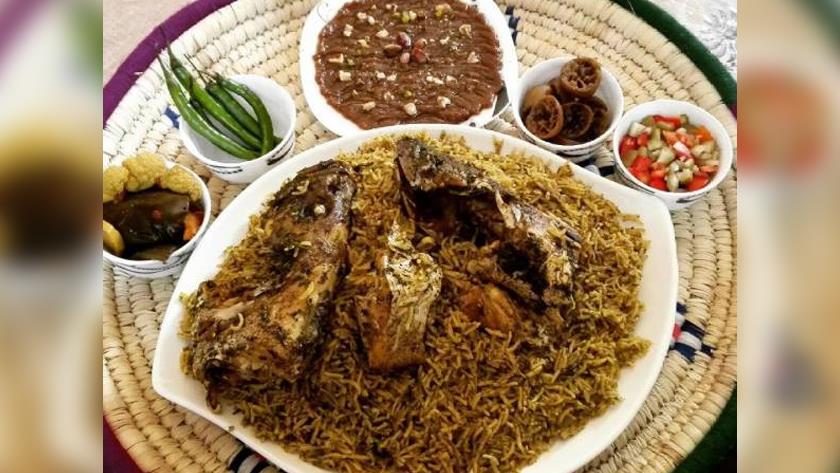Iranpress: Taste cool autumn noon with Iranian Lakh Lakh Polo