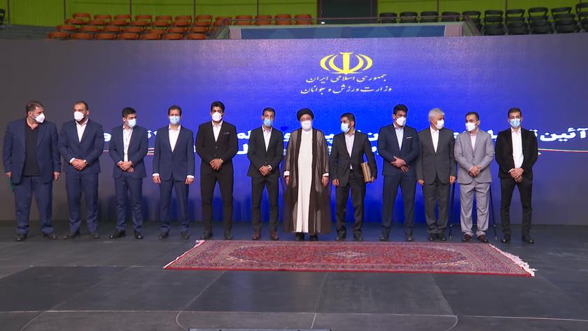 Iranpress: President praises Tokyo Olympic and Paralympic athletes