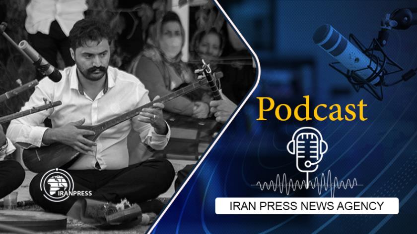 Iranpress: Tanbur festival held in Iran
