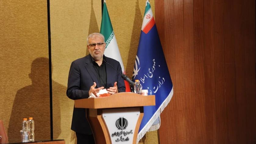 Iranpress: 3,000 gas stations resumes normal activities