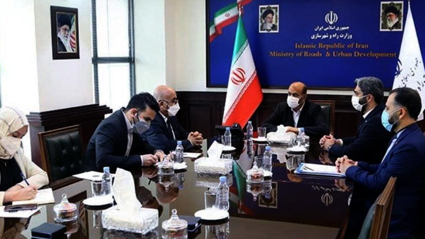Iranpress: Iran ready to improve economic relations with Algeria