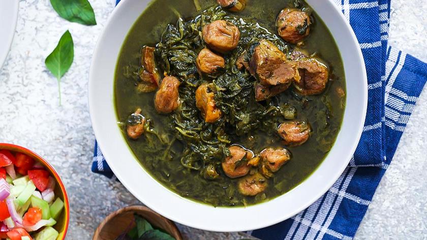 Iranpress: Iranian Food: Khoresh-e Aloo Esfenaj (Golden Sour Prune and Spinach)