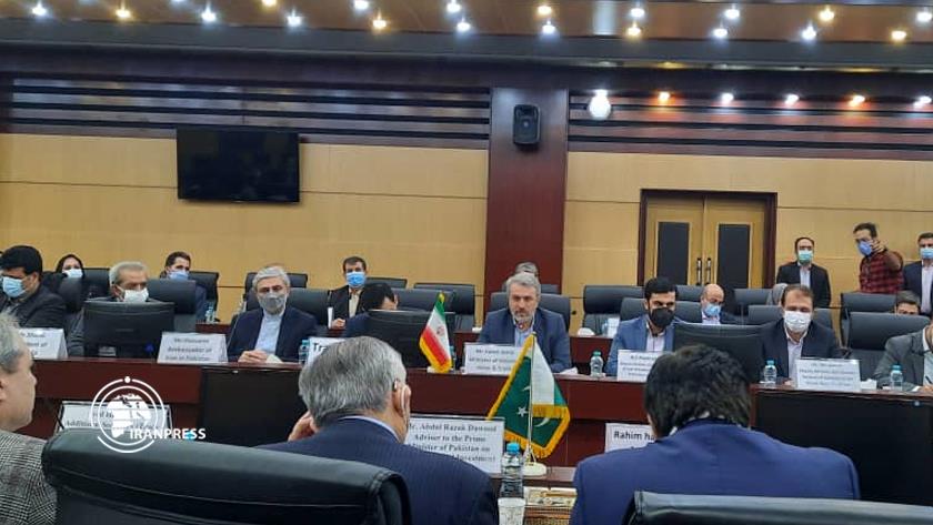 Iranpress: Tehran hosts 9th Iran-Pakistan JTC