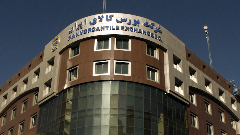 Iranpress: IME reports 1.8 mt commodity trade in past week