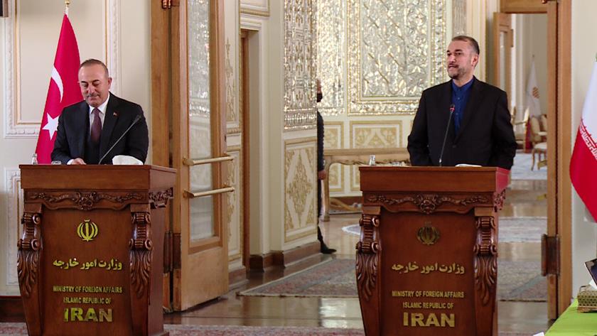 Iranpress: Iran, Turkey sign cooperation road map in near future: Iran