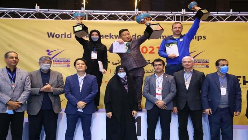 Iranpress: Iranian women
