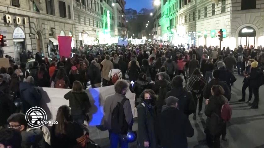 Iranpress: Italian women rally against domestic violence