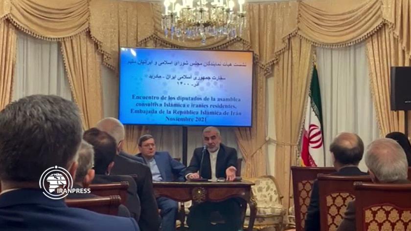 Iranpress: Iran urges defending rights of Palestinian nation
