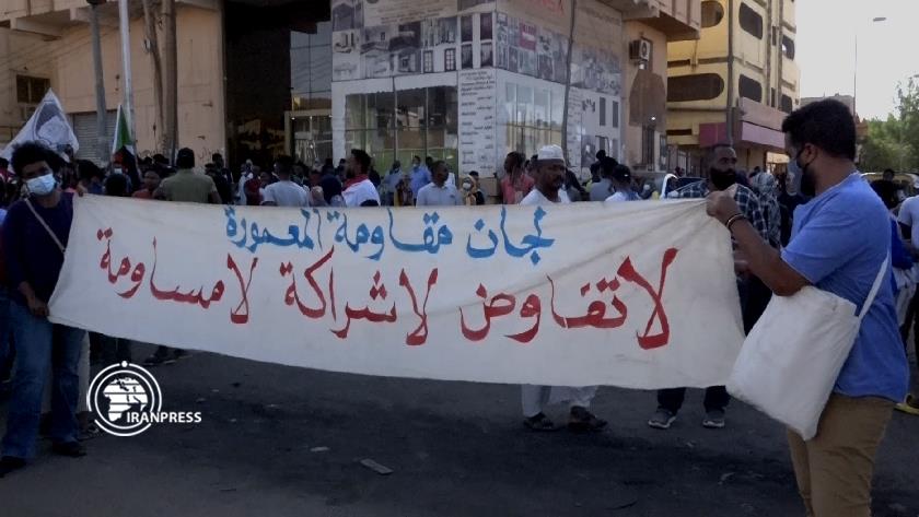 Iranpress: Sudanese rally to form civil government