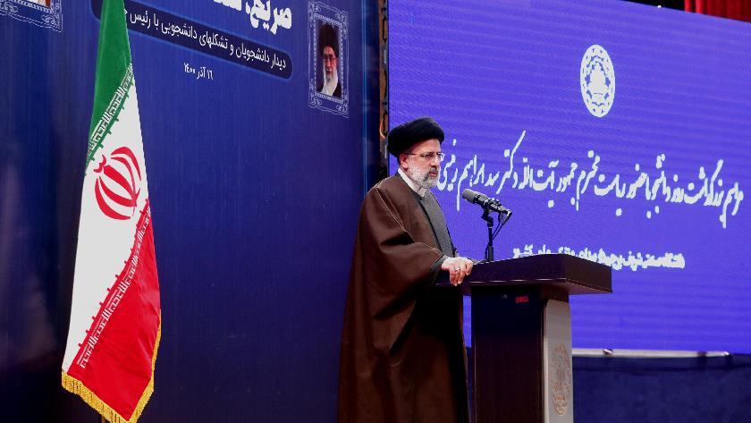 Iranpress: Raisi stresses attracting academic elites