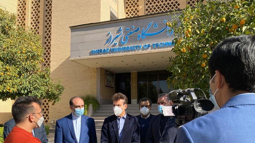 Iranpress: Italian amb. to Iran pays official visit to Fars province