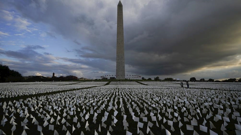 Iranpress: US COVID-19 deaths reach 800,000: Reports