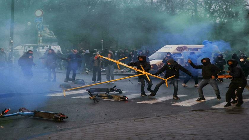 Iranpress: Thousands in Brussels protest against COVID restrictions