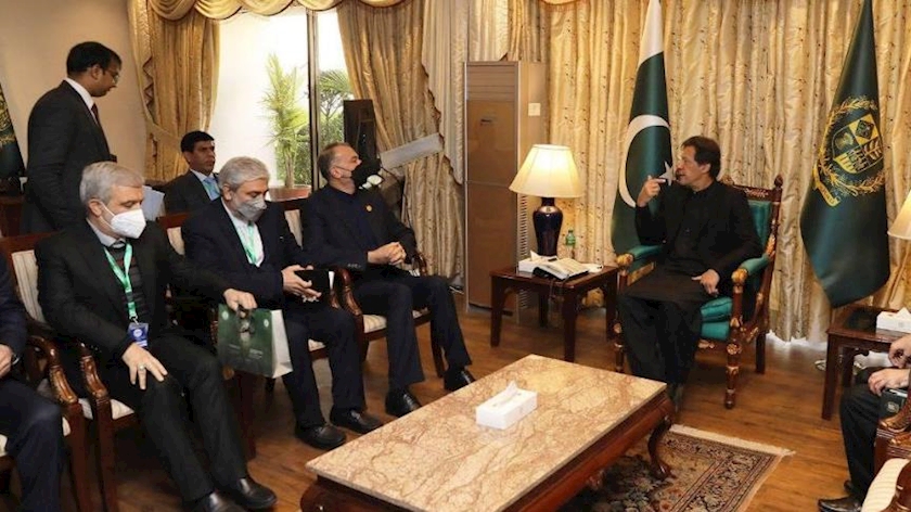 Iranpress: Iran supports help to Afghan people regardless of political issues