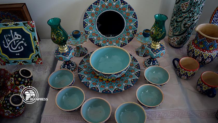 Iranpress: Boroujerd handicrafts exhibition