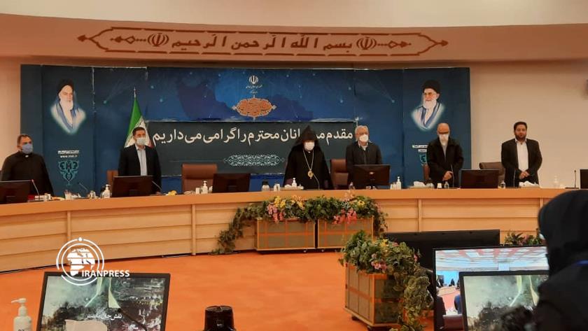 Iranpress: Iranian religious minorities wish security and peace for all 