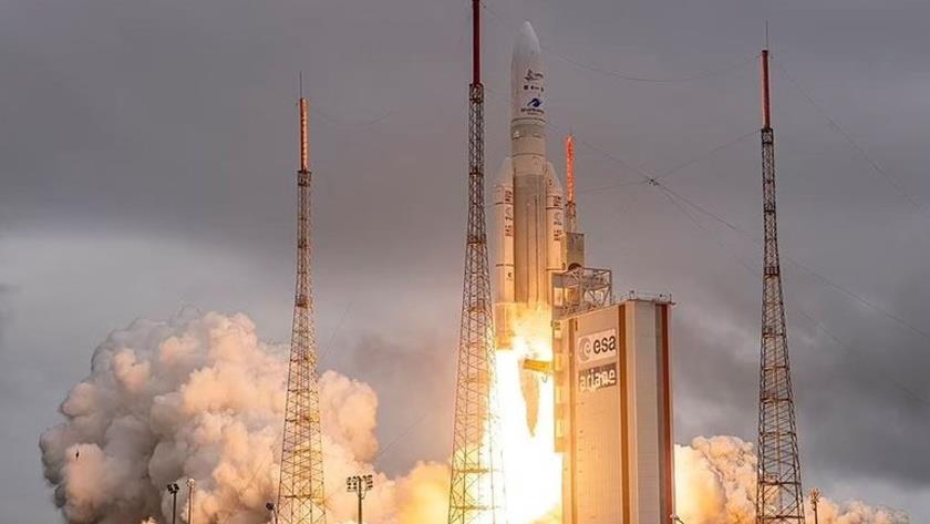 Iranpress: NASA launches $10 B telescope to explore earliest galaxies