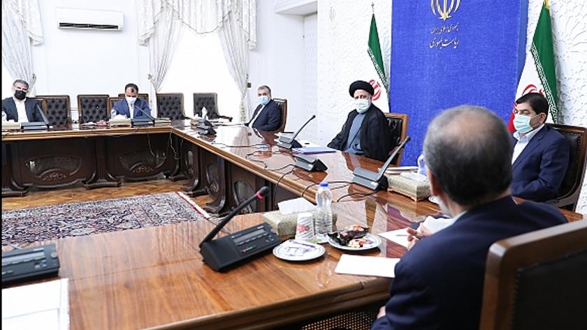 Iranpress: CBI reports increase in foreign exchange, 2021