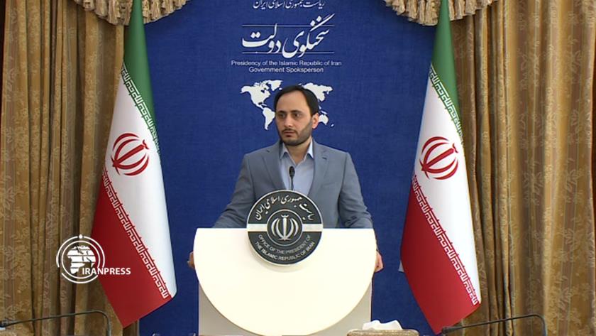 Iranpress: Putin invites Iran