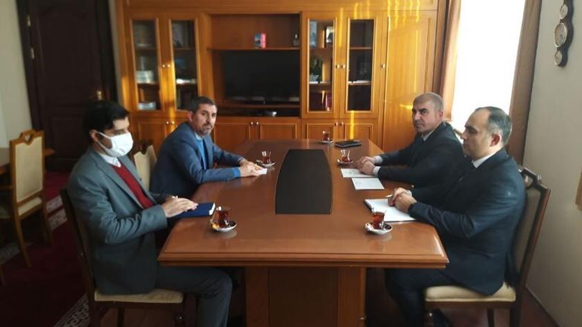 Iranpress: Iran, Nakhchivan confer on boosting cooperation