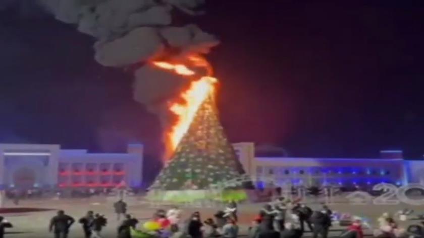 Iranpress: Christmas tree got on fire in Kazakhstan