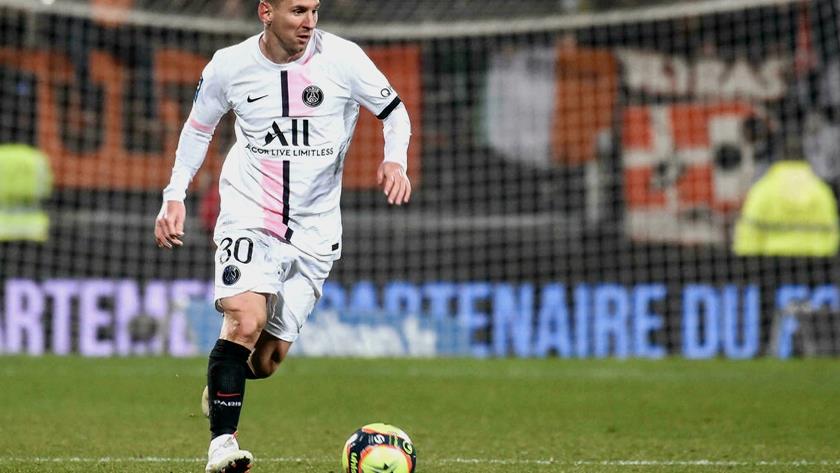 Iranpress: Lionel Messi contracts coronavirus
