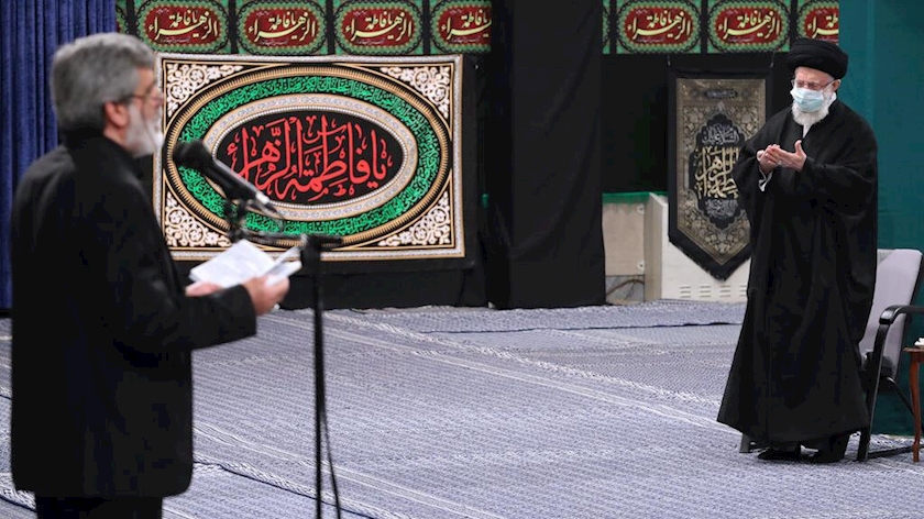 Iranpress: Leader mourns Lady Fatima