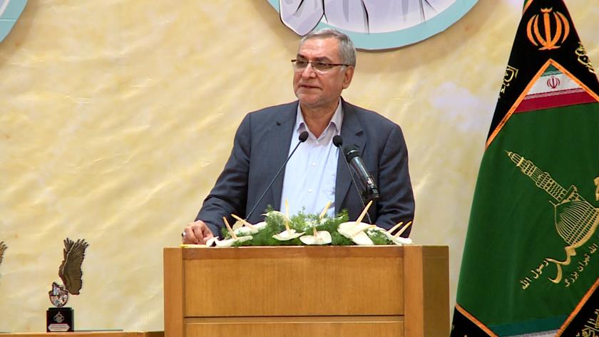 Iranpress: US says it is superman, fails preventing corona infection: Health Min.